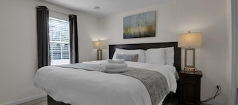 Cozy 2BR Cottage Near Dollywood & Mountains