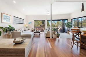 TV - Luxurious Beachside Oasis with Ocean Views | Pool
 (Currumbin)