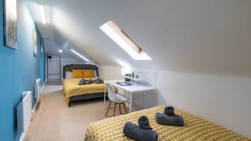 2 bedrooms, iron/ironing board, WiFi (free), bed sheets