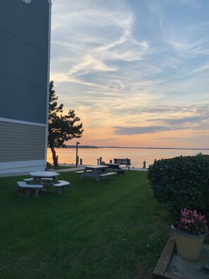 屋外ダイニングエリア