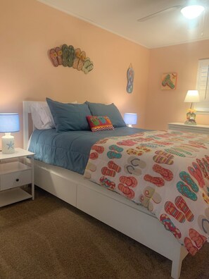 2 室のベッドルーム、アイロン / アイロン台、WiFi (無料)、ベッドシーツ