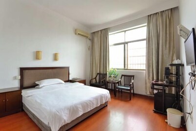 Taizhou Jiujiu Hotel