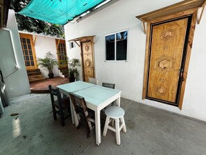 Standard Double Room | Living area