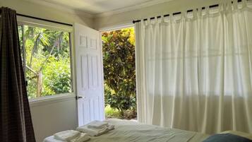 1 quarto, escrivaninha, Wi-Fi, roupa de cama