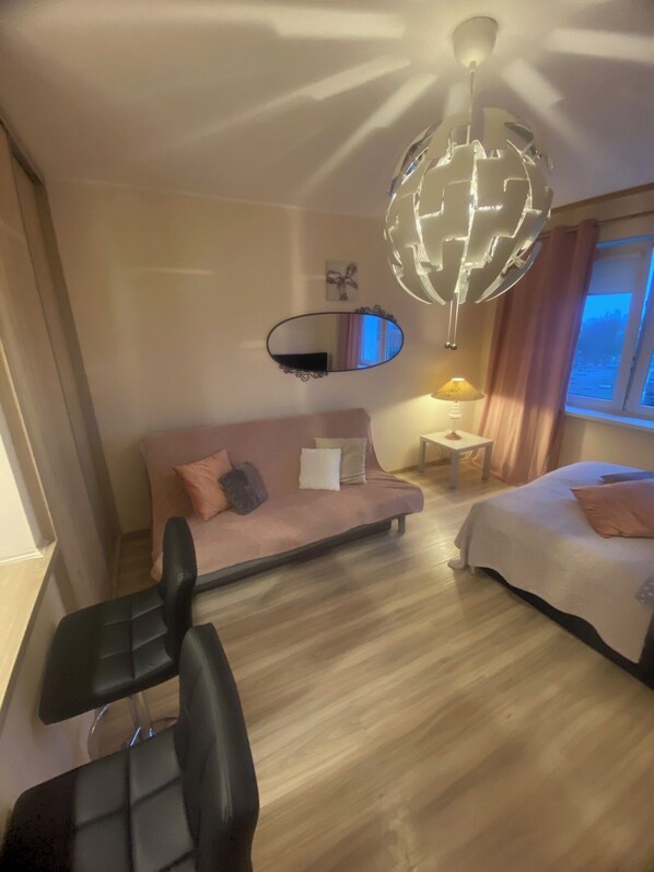 1 chambre, fer et planche à repasser, Wi-Fi, draps fournis