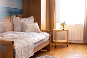 2 habitaciones, tabla de planchar con plancha y acceso a internet