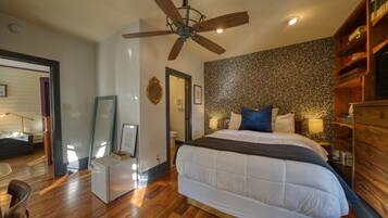 1 bedroom, desk, iron/ironing board, free WiFi