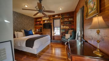 1 bedroom, desk, iron/ironing board, free WiFi