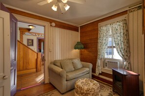 Televisor intel·ligent i llar de foc 