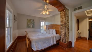 1 bedroom, desk, iron/ironing board, free WiFi