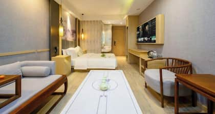 Taihe Kaida Business Hotel (Taihe People's Hospital)