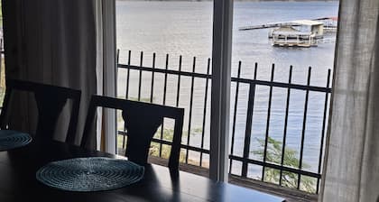 Lakeside, Boat Dock and Hot Tub with this small quaint cottage.