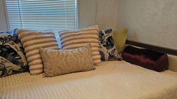 2 quartos, ferros/tábuas de passar roupa, Wi-Fi de cortesia