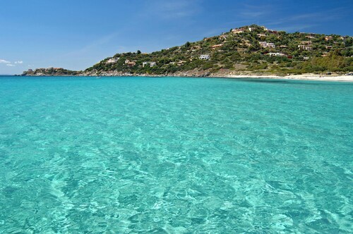 Villa suitable for couples and families, 350 meters from the sea