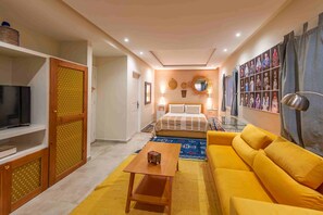 Room | 1 bedroom, individually decorated, individually furnished, desk - KITE HOUSE By Lola (Dakhla)