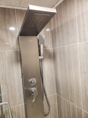 Unclassified image, 5 of 10, button