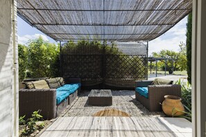 Family Quadruple Room | Terrace/patio - Chambre d'hôtes - B&B - Grand Luberon chez Manon en Luberon (Lagnes)