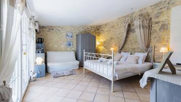 Family Quadruple Room | Free WiFi