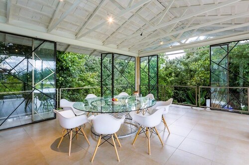 Casa Paraíso, Valle de Bravo.