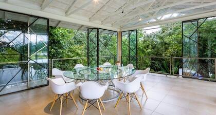 Casa Paraíso, Valle de Bravo.