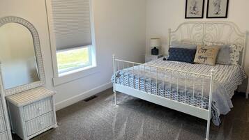 4 soverom, strykejern/-brett, wi-fi og sengetøy