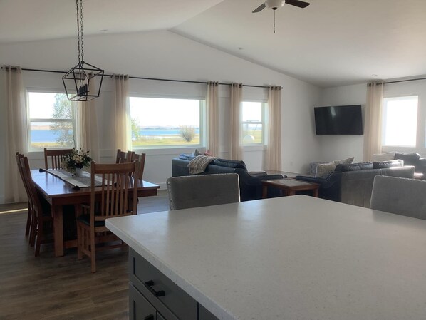 تناول الطعام