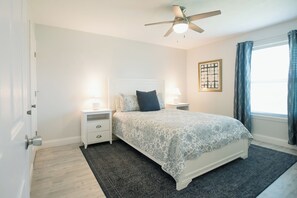 2 chambres, fer et planche à repasser, lit parapluie, Wi-Fi