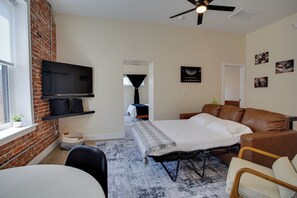 2 Schlafzimmer, Bügeleisen/Bügelbrett, WLAN, Bettwäsche