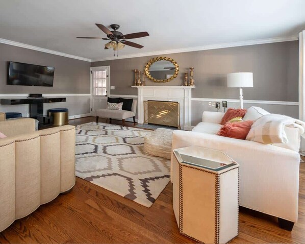 Smart TV, fireplace, offices