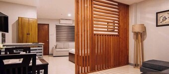 RedDoorz @ H.F. Golden Travellers Inn