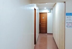 Interior - RedDoorz @ HF Golden Travellers Inn (Iloilo)