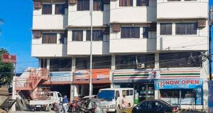 RedDoorz @ H.F. Golden Travellers Inn