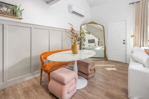 Interior - Quaint Boise Bench Home: Modern with a private yard. Great Location (Boise)