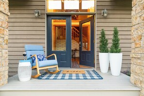 Exterior detail - Golden Meadows Escape: A Luxurious Country Retreat (Galena)