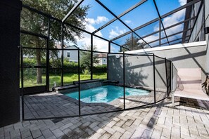 Pool - Incredible 4BD home with Pool and BBQ near Disney (Kissimmee)