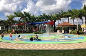 Children’s area - Coral Vista-New Beautiful 3 Bedroom with Pool Canal (Cape Coral)