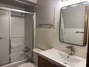 Shower - Unfurnished Remodeled apartment For Rent (Masury)