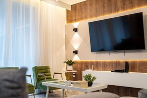 Interior - Magic 5BD StarWars Harry Potter and Rainbow Slide (Davenport)