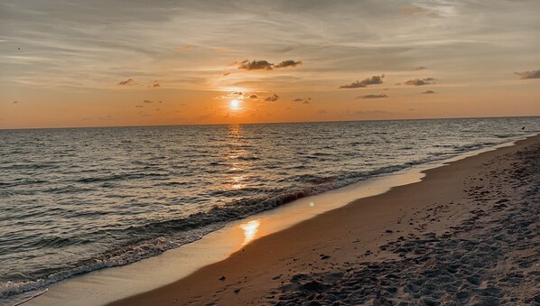 Sun-loungers, beach towels