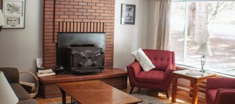 Three Bedroom Home on the North Umpqua river