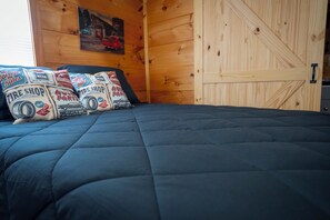 1 bedroom, WiFi, bed sheets, wheelchair access