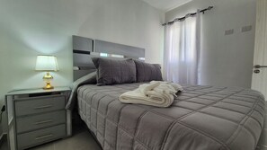 2 Schlafzimmer, Bügeleisen/Bügelbrett, WLAN, Bettwäsche