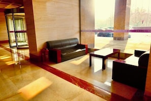 Unclassified image, 5 of 39, button - Apollo Hotel (Yucheng)