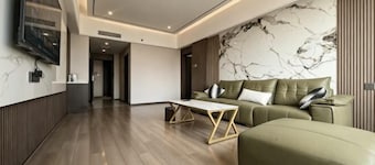 Apollo Hotel
