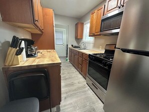 Private kitchen - Private Los Feliz Bungalow (Los Angeles)