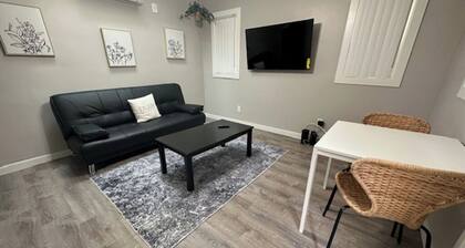 Private Los Feliz Bungalow