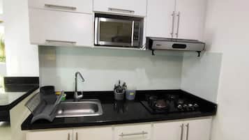 Lavavajillas y utensilios de cocina