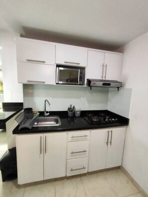Dishwasher, cookware/dishes/utensils - EM3-1 APARTAMENTO 1 HAB ZONA RESIDENCIAL (Cartagena)