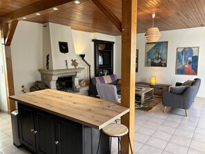 Fernseher, Kamin