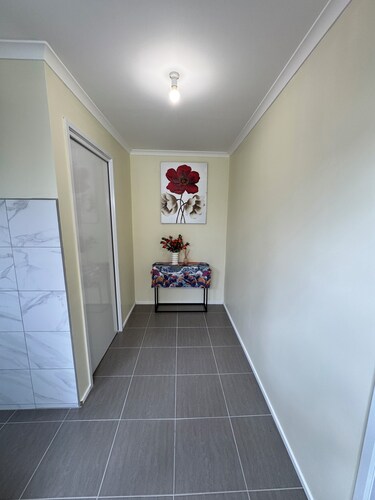 Brandnew bedroom in a beautiful suburb 